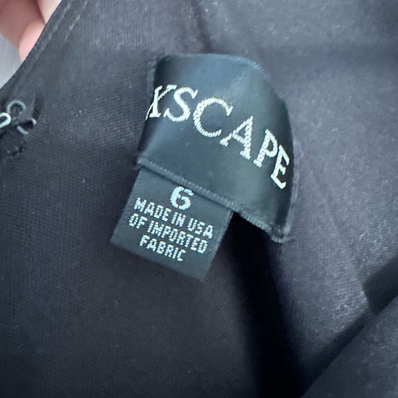 Beautiful Evening Dress 🖤 Size 6 - Picture 4 of 7